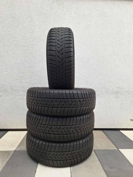 205/60 r16 Pirelli Sottozero 3 téligumi DOT3018