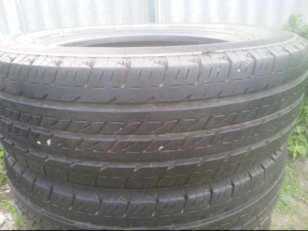 205/65R16C Lassa Transway2 kisteher nyári gumi garnitúra