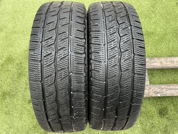 205/65 R16C Hankook Winter ICept LV tli gumi 6mm