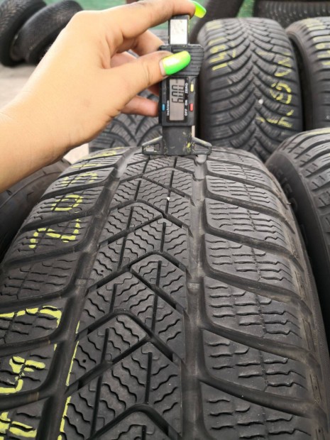 205/65 R16 Nokian téli gumi 89000ft a 4db/74/