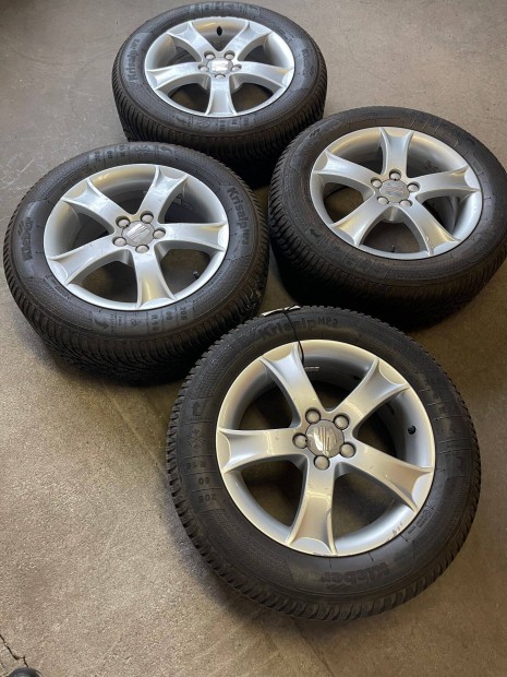 205/65 R 16 alu felni, téli gumival szerelve !