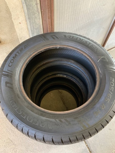 205 65 r16 c vredestein nyri gumi szett