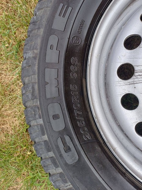 205/70 R15 4x4 Lassa Competus
