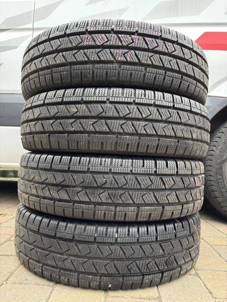 205/75 r16c  205/75r16c  Laufenn tli gumi 