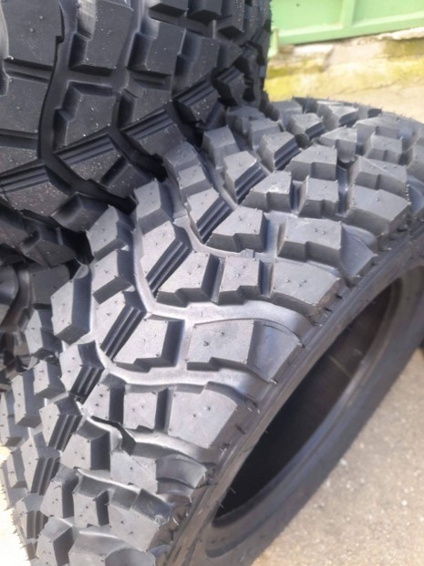 205/80R16 Cobra mintás terepgumi