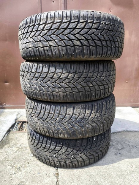 205 / 45 R17 Lassa tli gumik (4db) -2db 8mm-es, 2db 6,5mm-es