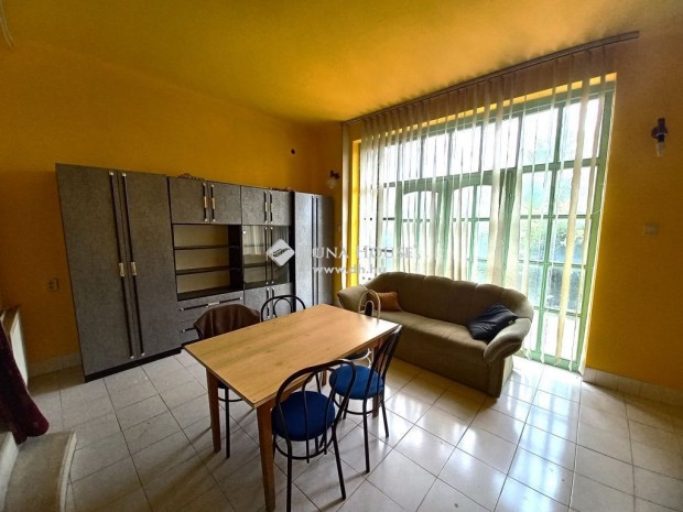 205 nm-es h�z kiad� Beretty��jfalu