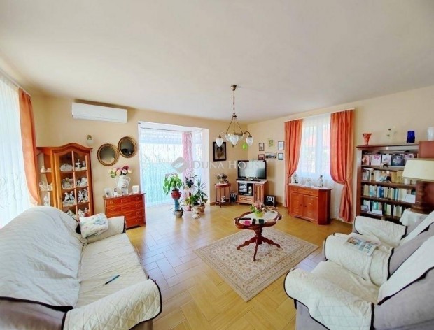 209 nm-es h�z elad� Szombathely #5175690