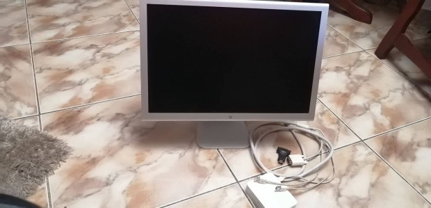 20" Apple Cinema Display aluhzas monitor