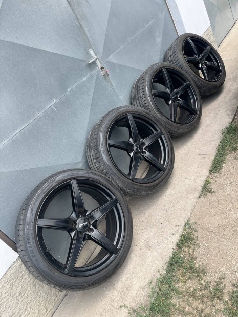 20" Audi Oxxo felni 245/40R20
