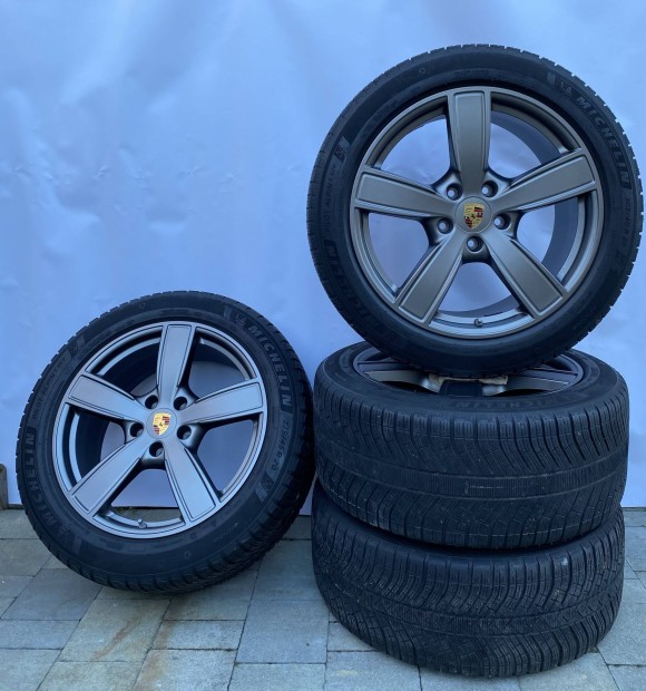 20" ktszles Porsche Cayenne gyri alufelni garnitra tli gumikkal 