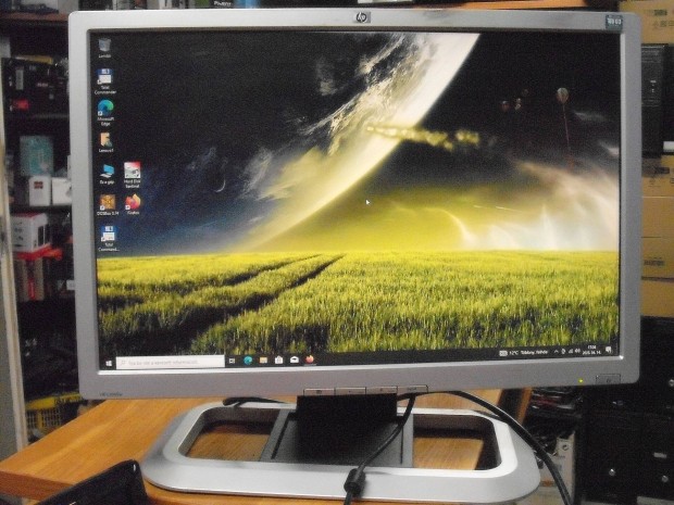 20"-os HP L2045W forgatható monitor!