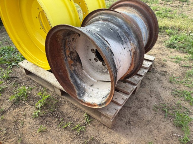 20"-os hátsó kombájnfelni New Holland, Claas, John Deere