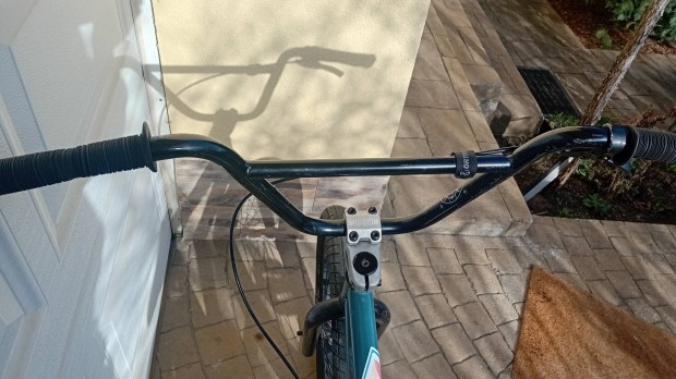 20-as Kink Curb BMX