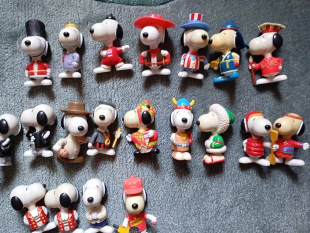 20 db. Snoopy Happy Meal figura egyben elad 8000 Ft