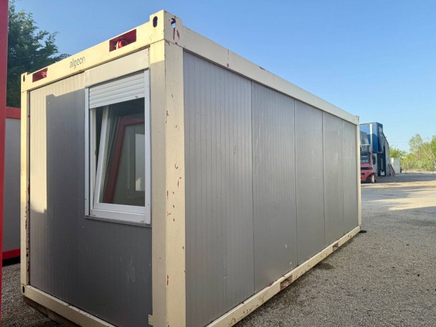 20 lábas irodakonténer, konténer eladó 6 m x 2,5 m méretben