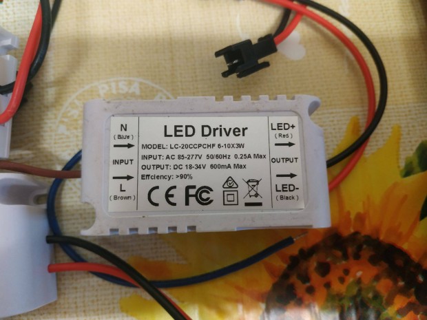 20db LED driver, meghajt, tpegysg 6-10x3W 18-34V