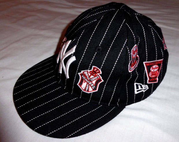 20ezres férfi S / M méretű 56cm belső méretű New York Yankees full cap