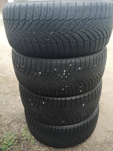 215/40R17 jszer Nexen tligumi