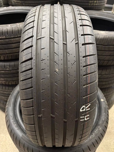 215/40R18 215/40 R18 új Vredestein nyári gumi Ár/db Dot24