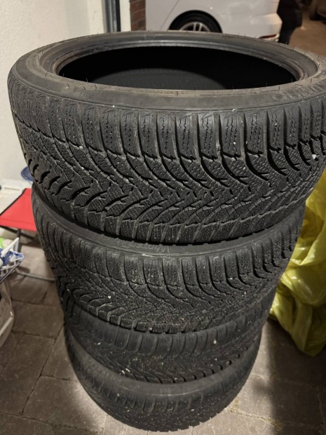 215/40 R17 j tli gumi Kumho