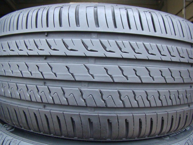 215/40 r17 Barum 2022-es nyri gumi 215/40r17