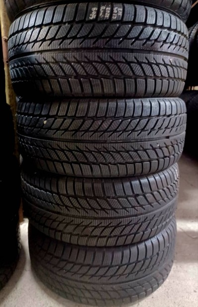 215/40r17 215/40 r17 tli 4db 