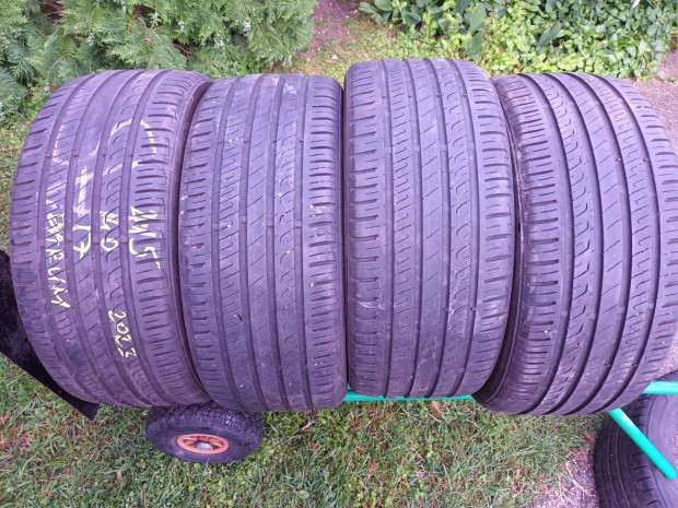 215/40r17 Barum használt nyári gumi 4db