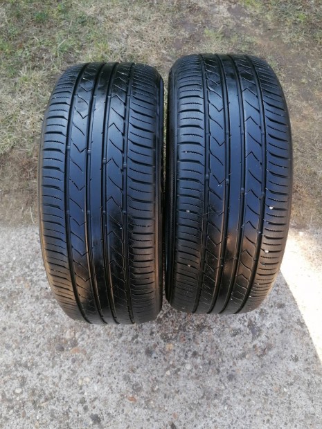 215/45R17 Nyrigumi 