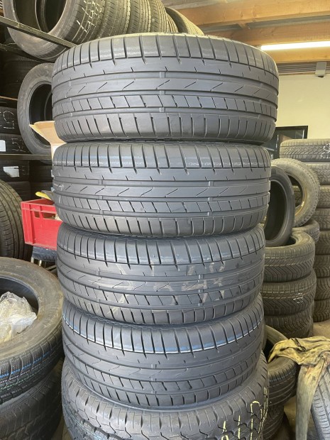 215/45R17 nyrigumik