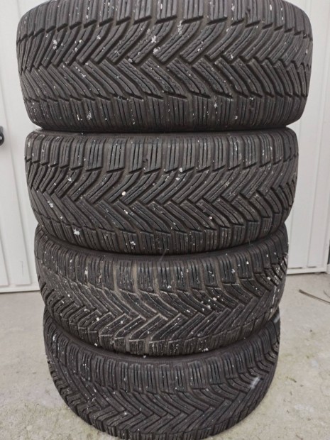 215 45 17 michelin 215/45 R 17 tli gumi garnitura