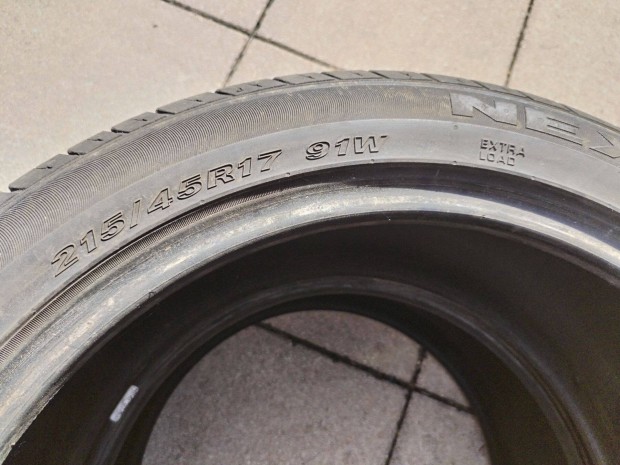215 45 17 nexen nyári gumi 2 db 2021.05.hét