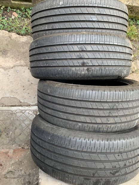 215 45 18 bridgestone nyri gumik