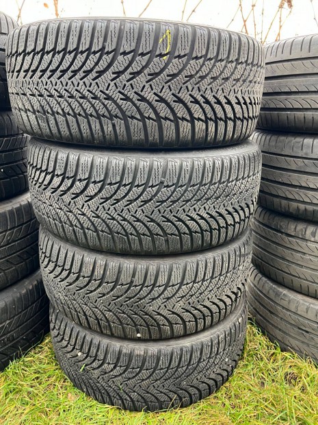 215/45 R16 kumho 4db tli gumi