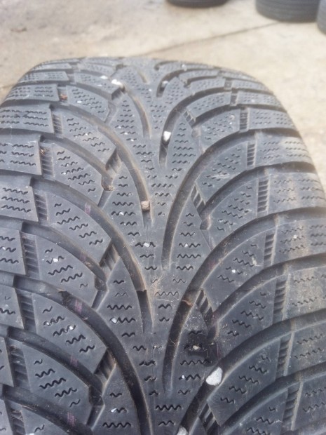 215/45 R17 tligumi pr 