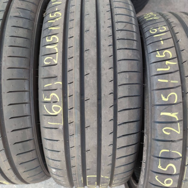 215/45 R18 j!! Toyo nyri gumi 135000ft a 4db/65/