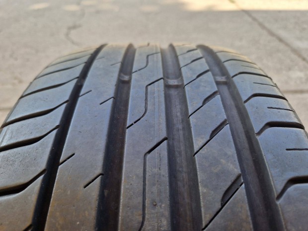 215/45 R 17 Nexen Nyári Gumi Újszerű 1 Darab 215 45 17