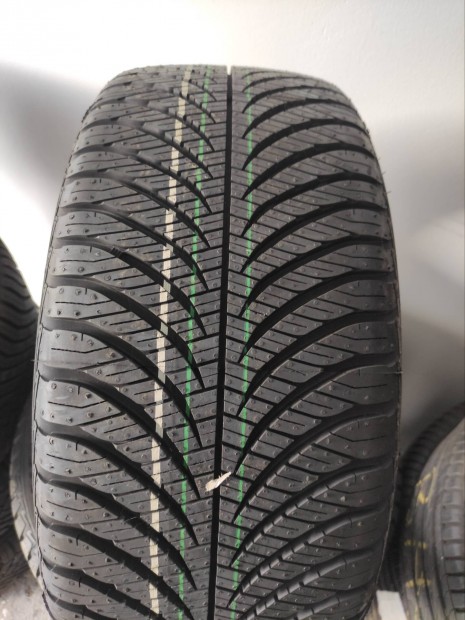 215/45r16 Goodyear 4 évszak új 115eft/4db