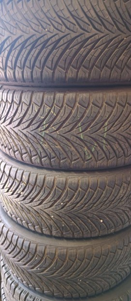 215/45r17 4vszakos garnitra 2024