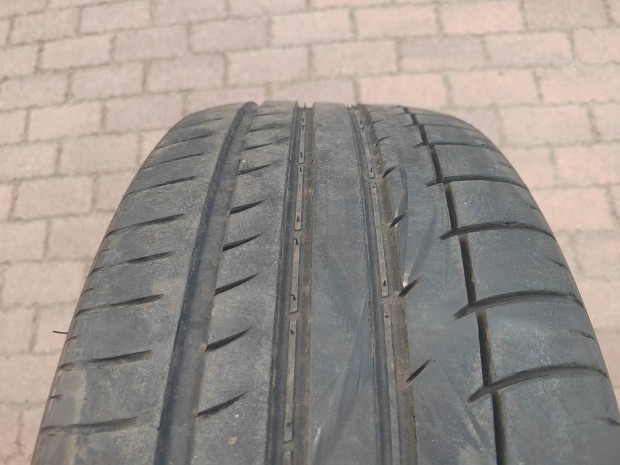 215/45r18 215/45 r18 nyri gumi 2022-es