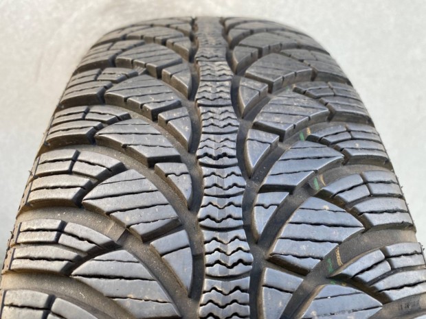 215/50R17 tli Kumho 215 50 17