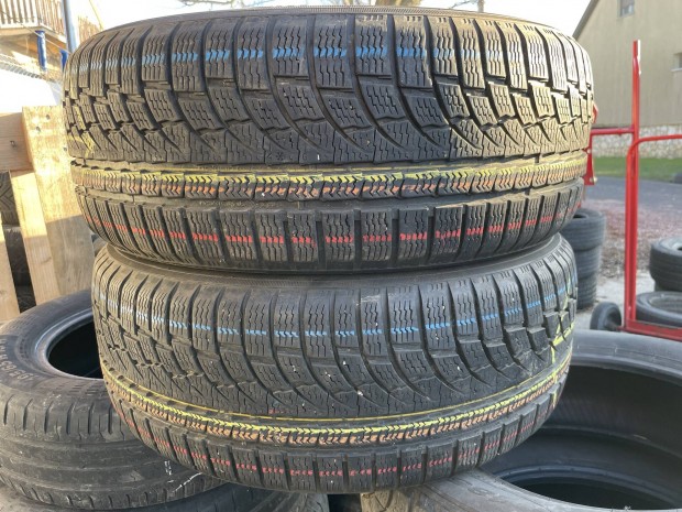 215/50R18 tligumik