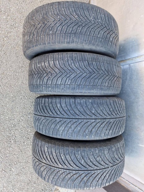215/50/17 Ngyvszakos gumi