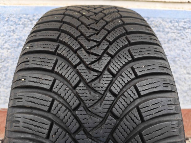 215/50 R17 95V Falken Eurowinter HS01 XL tligumi