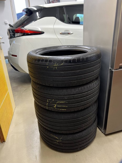 215/50 r17 2db Goodyear efficientgrip performance 2 nyári gumi leaf