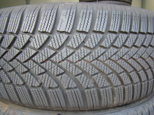 215/50 r19 Bridgestone 2023-as tli gumi 215/50r19