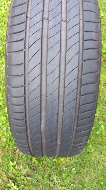 215/50r17 michelin