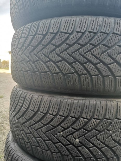 215/55R16 Continental tligumik