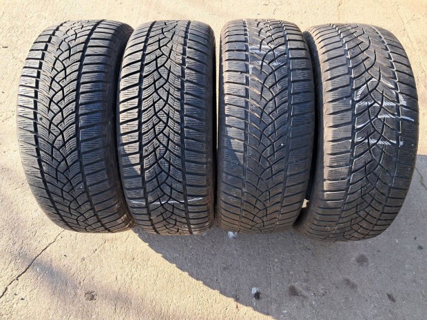 215/55R16 Tli gumi