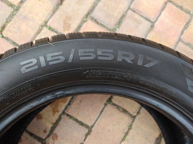 215/55R17 98V WR Snowproof XL Nokian 4db - 8mm-es Profilmlysg